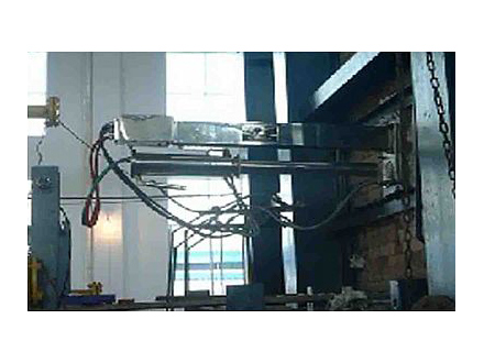 玻璃厂现场安装图